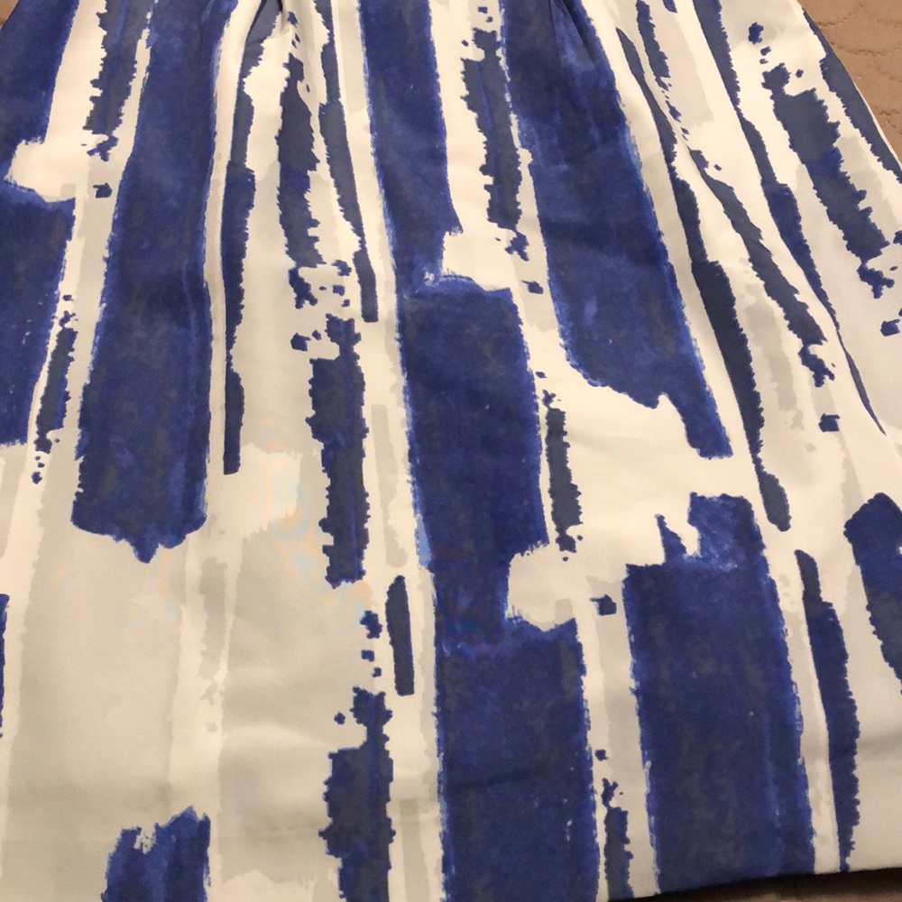 BNWT Banana Republic dress. Ruffles on chest. - Picture 2 of 7